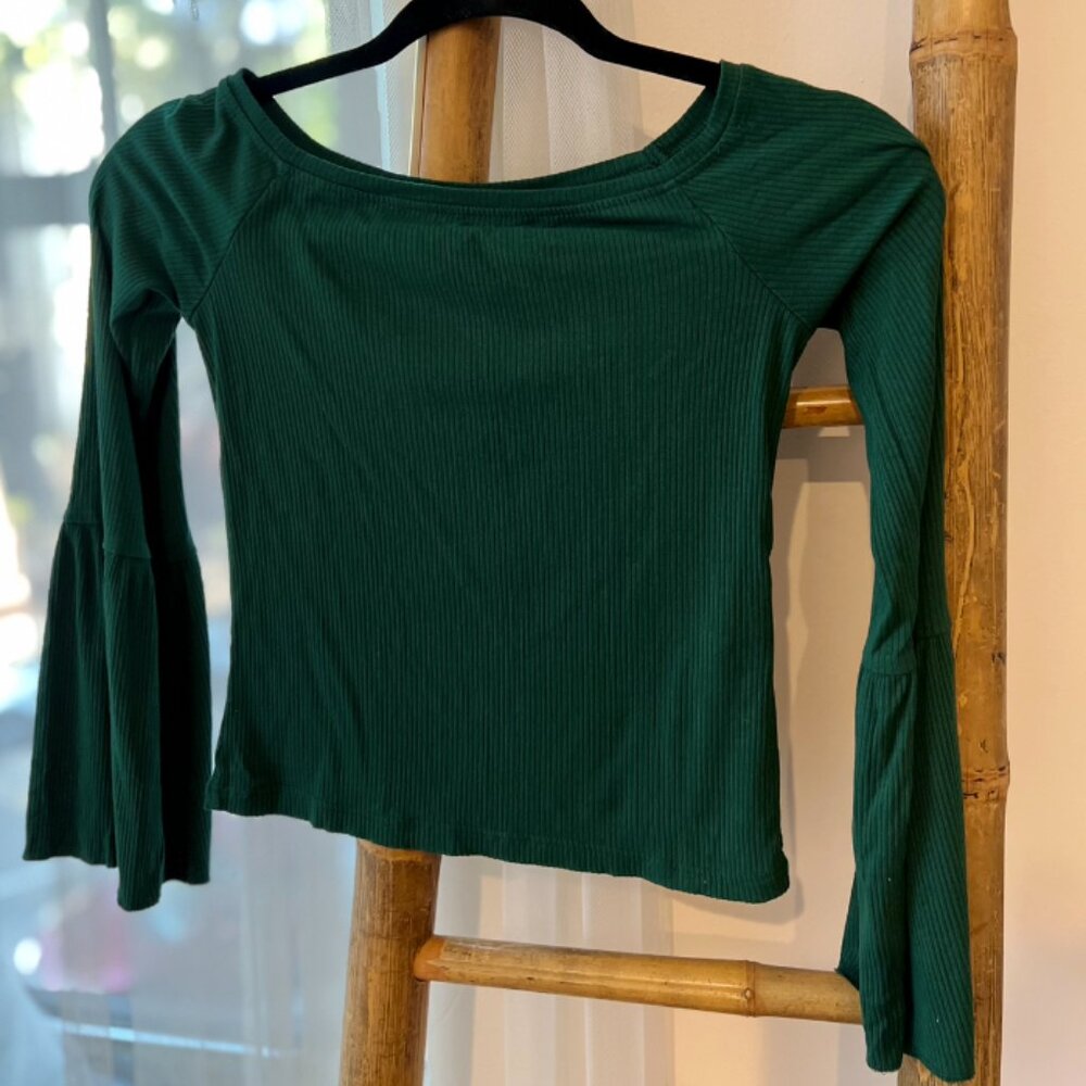 Topshop - Evergreen bell sleeve off-the-shoulder top